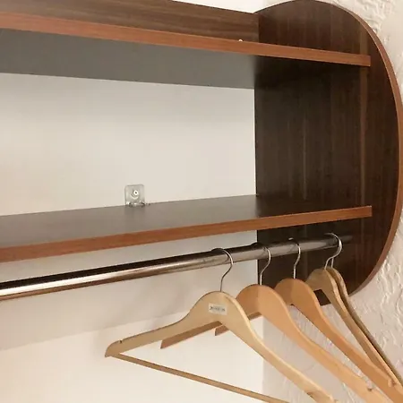 B&B Oezcakil Boutique